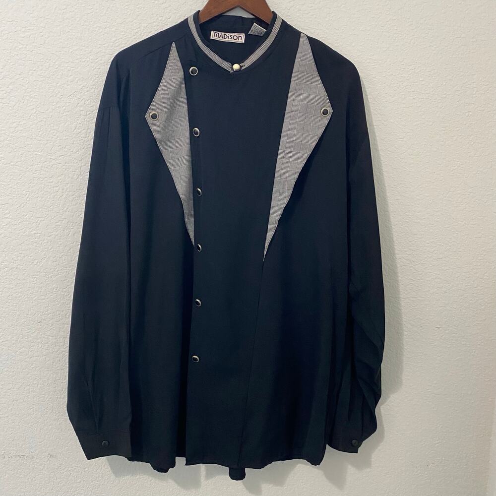 Vintage Madison Mens Shirt XXL Black Long Sleeve Decorative Buttons John Wayne